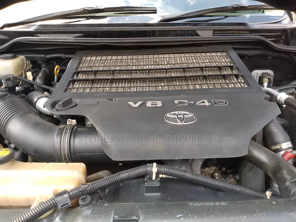 Toyota Land Cruiser 4.6 V8 VXR 2016 Black