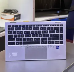 Laptop HP EliteBook 1040 G8 16GB Intel Core i7 SSD 512GB