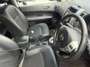 Nissan X-Trail 2012 Black