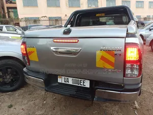 Toyota Hilux Revo Double Cab Deisel 2.8 AWD 2016 Silver