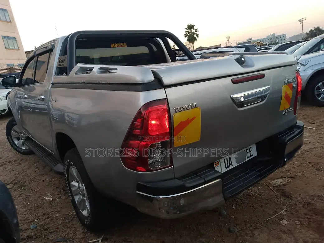 Toyota Hilux Revo Double Cab Deisel 2.8 AWD 2016 Silver