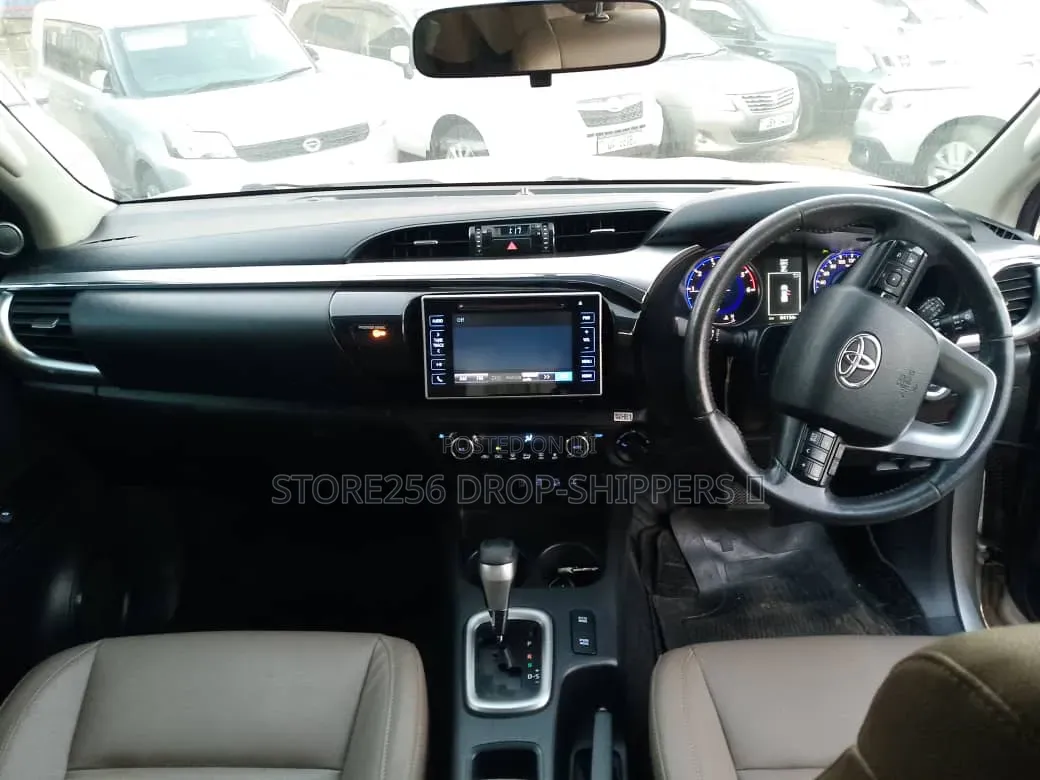 Toyota Hilux Revo Double Cab Deisel 2.8 AWD 2016 Silver