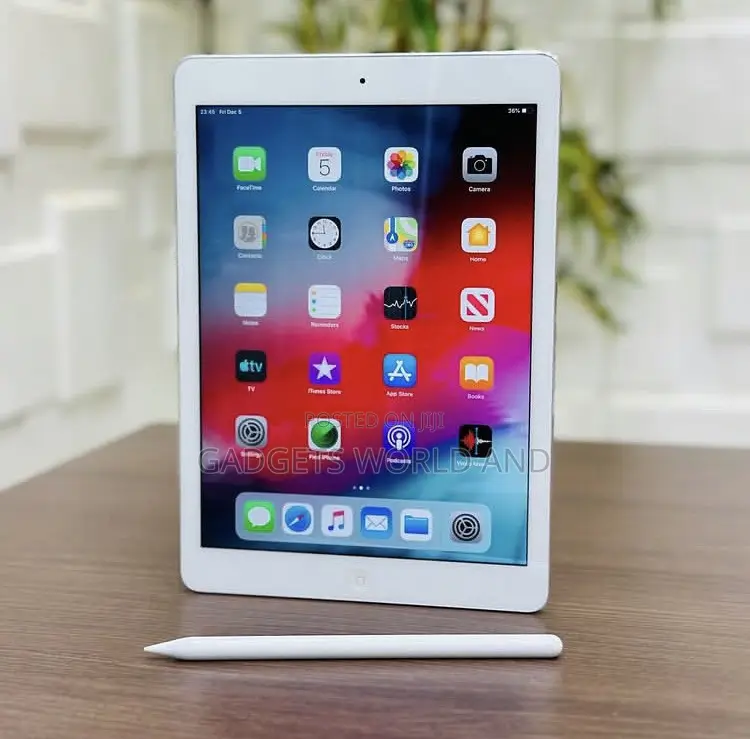 Apple iPad Air 32 GB Silver
