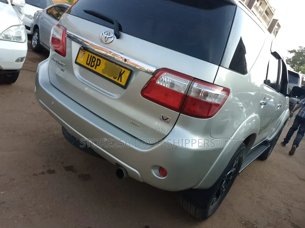 Toyota Fortuner 3.0 D AWD 2011 Silver