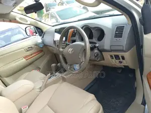 Toyota Fortuner 3.0 D AWD 2011 Silver
