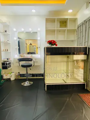 Salon for Sell ( Covering 4 Rooms)