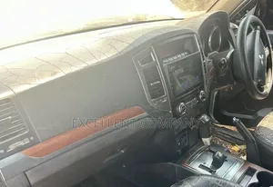 Mitsubishi Pajero 2007 Silver
