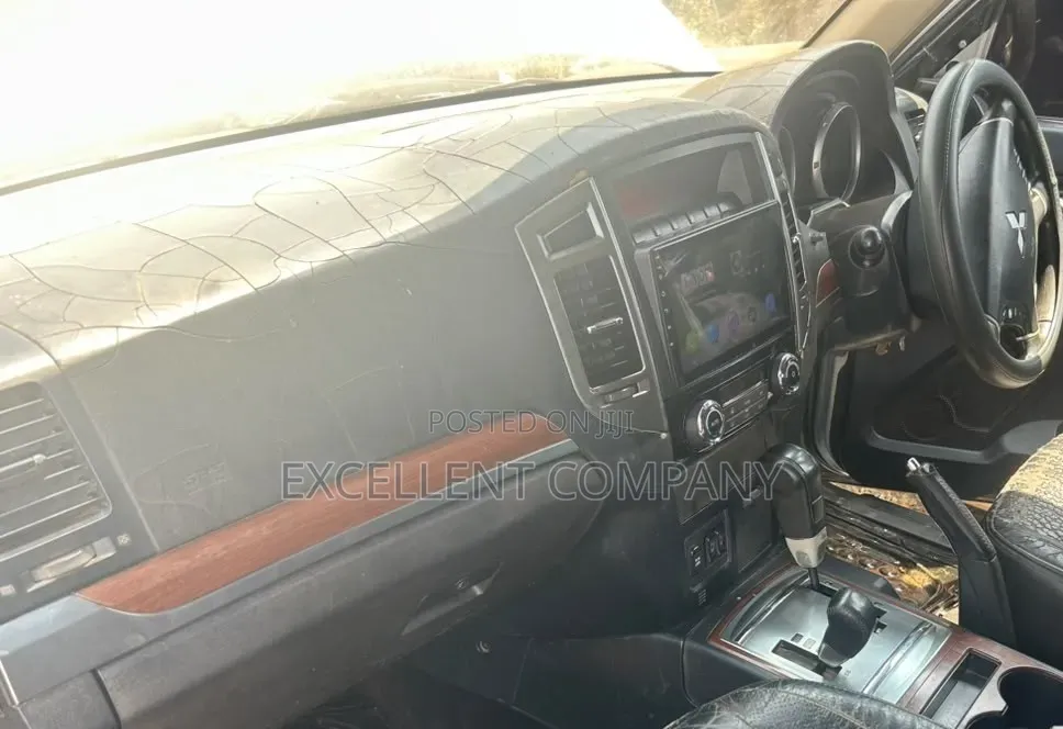 Mitsubishi Pajero 2007 Silver