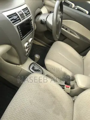 Toyota Belta 2008 Silver