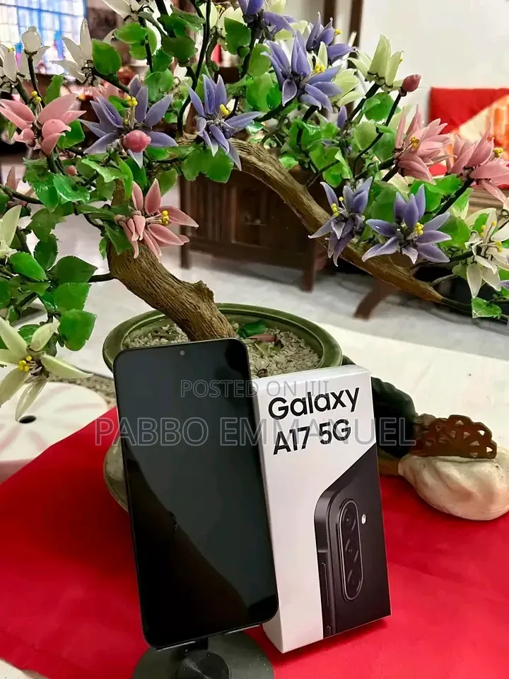 New Samsung Galaxy A17 5G 256 GB Black