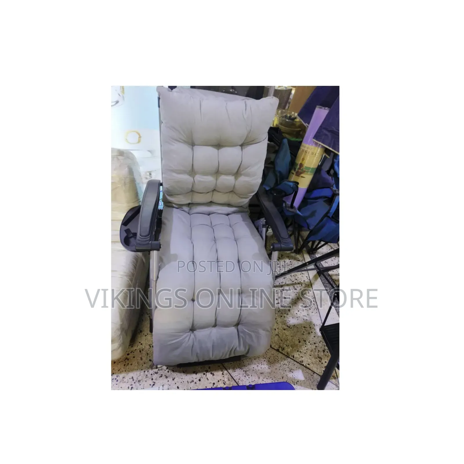 Foldable Zero Gravity Recliner, a Plush, Tufted Light Grey Cushion