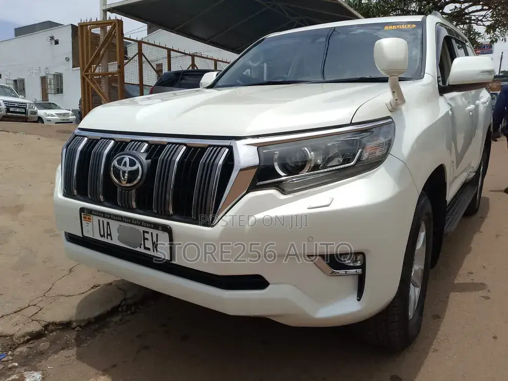Toyota Land Cruiser Prado 2.8 2018 White