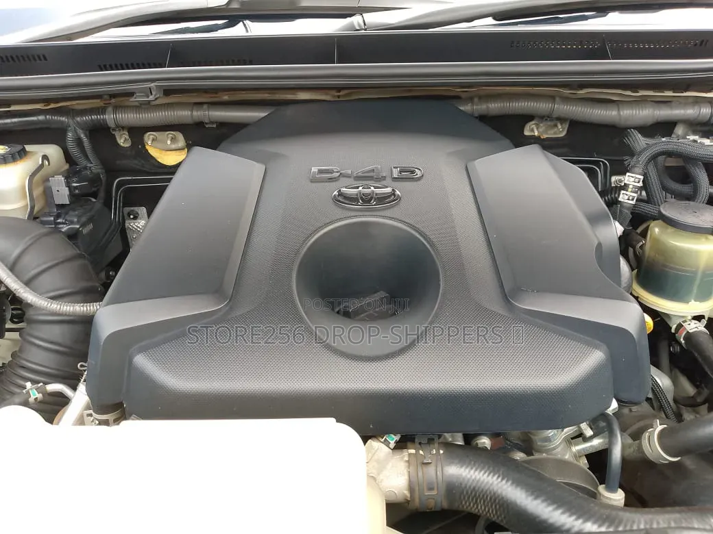 Toyota Land Cruiser Prado 2.8 2018 White