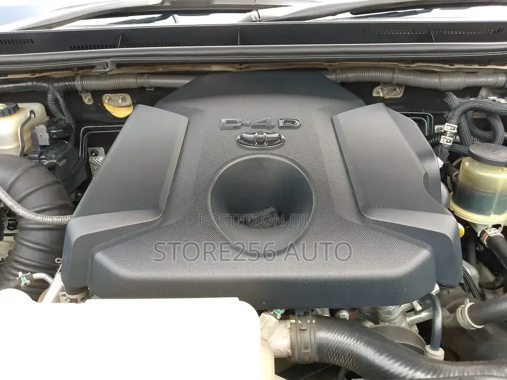Toyota Land Cruiser Prado 2.8 2018 White