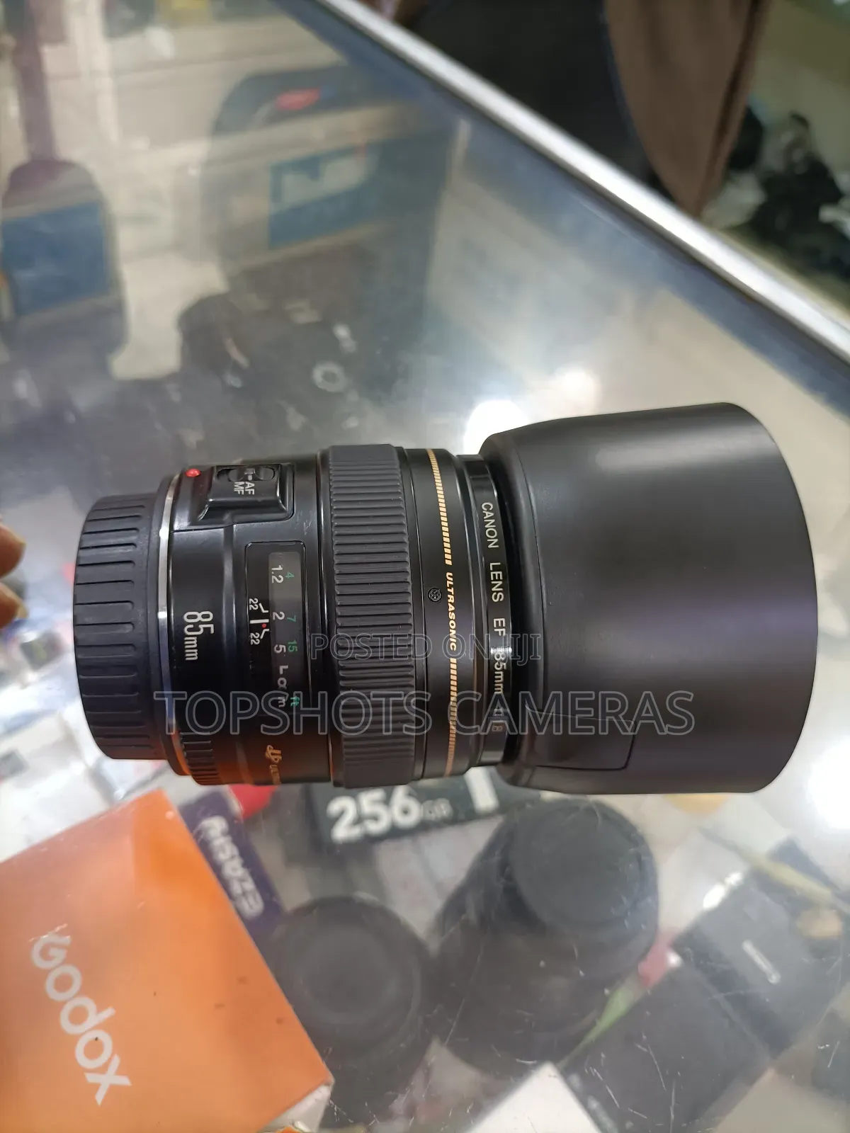 Canon EF85mm F1.8