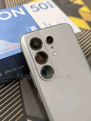New Tecno Camon 50 Pro 256 GB Silver