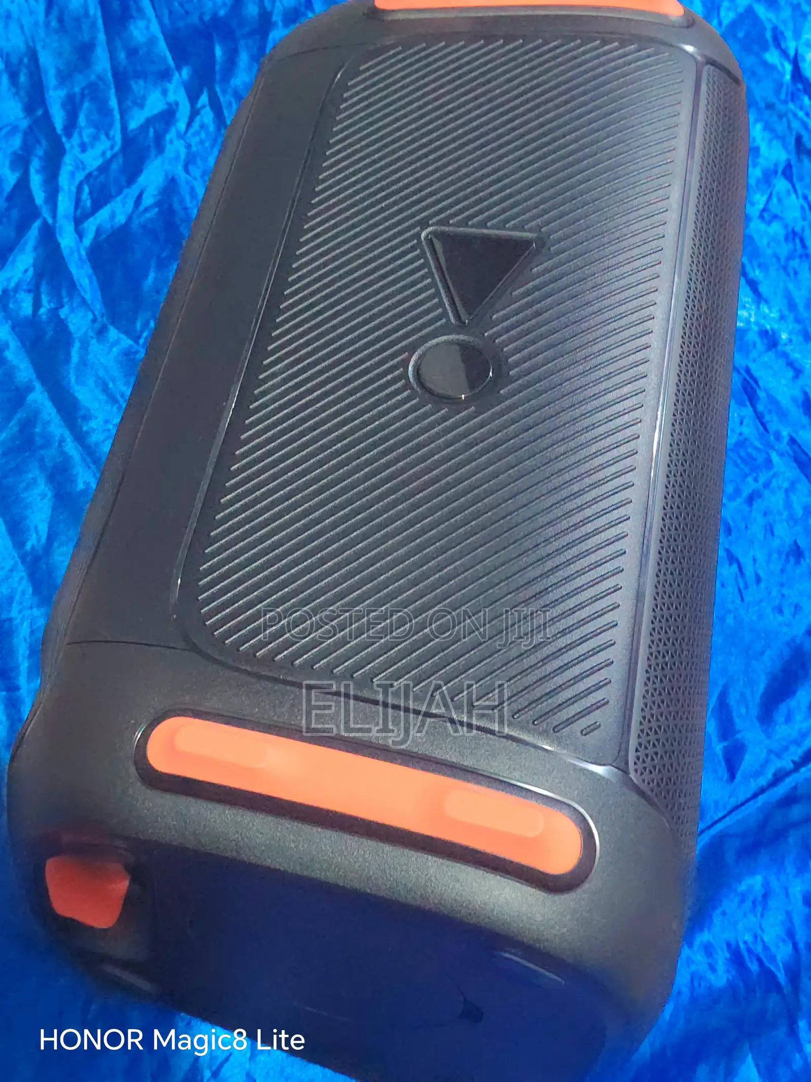 Party Box JBL 110