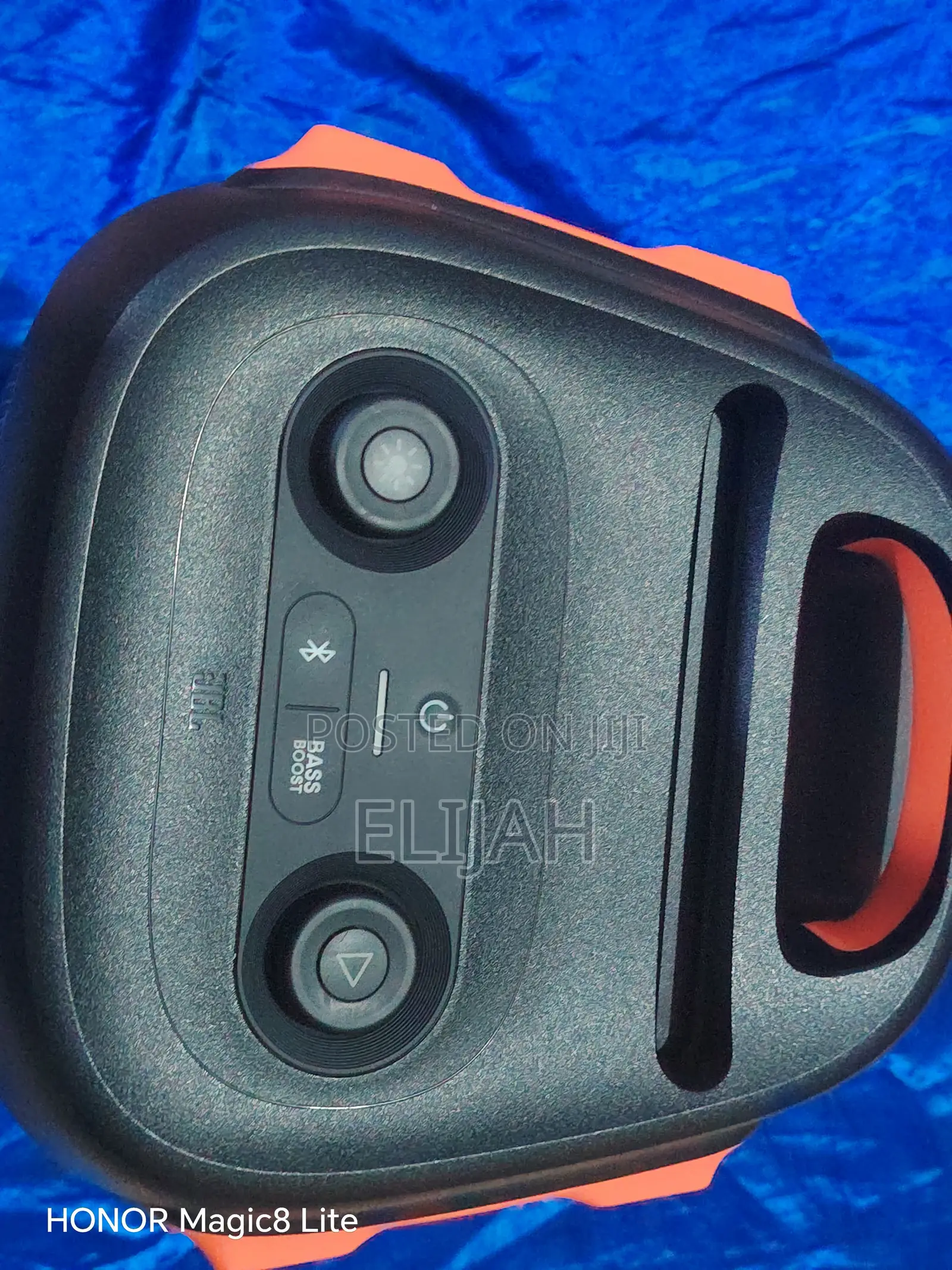 Party Box JBL 110