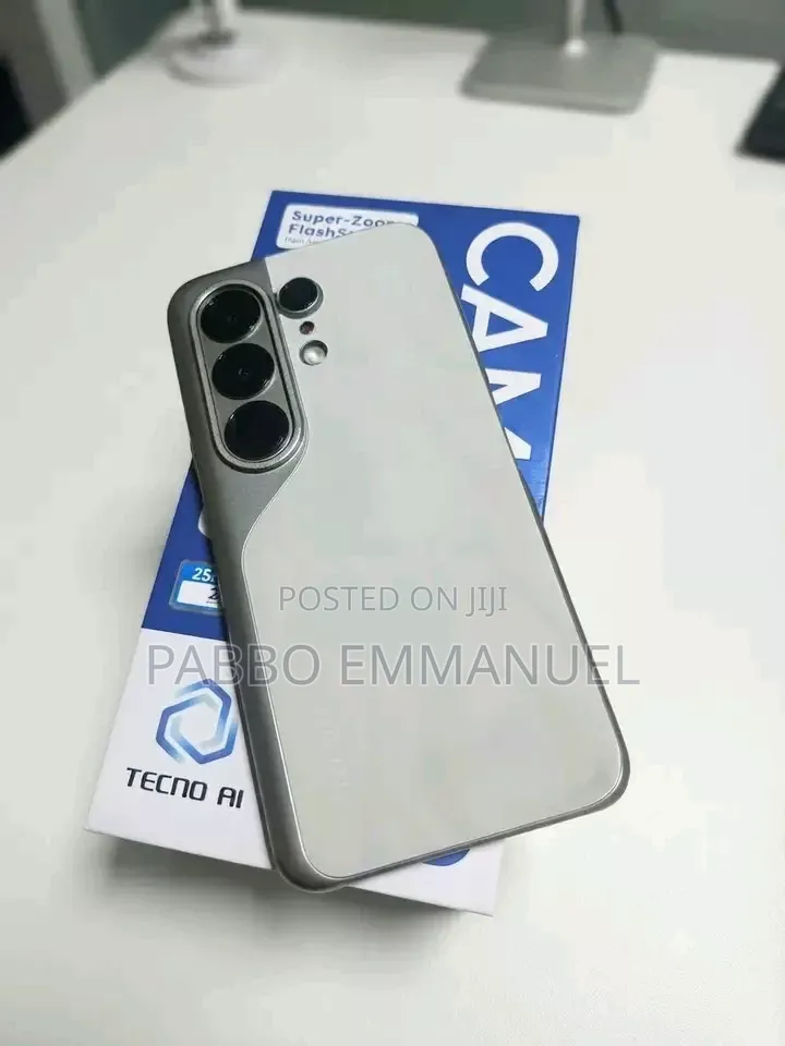 New Tecno Camon 50 Ultra 256 GB Silver