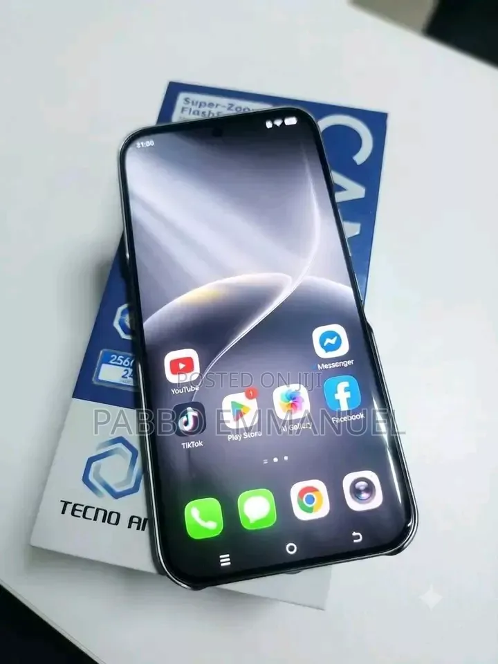 New Tecno Camon 50 Ultra 256 GB Silver