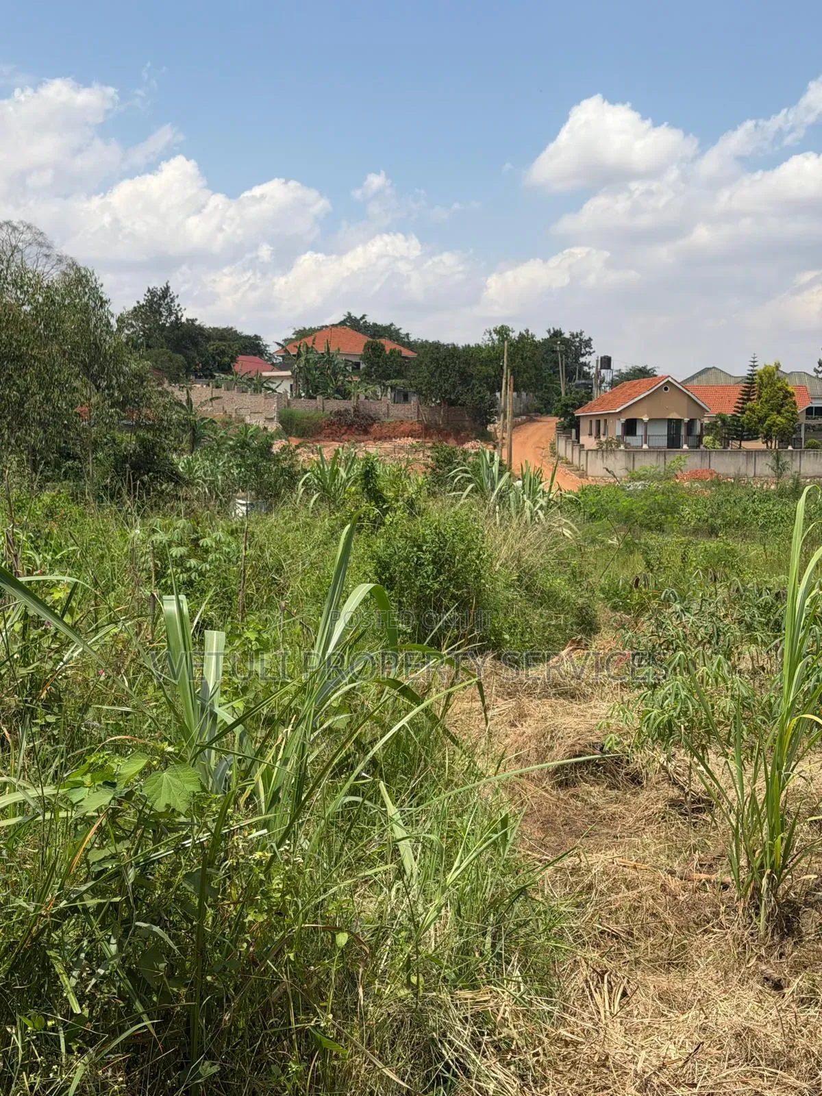Plot for Sale at Kira Bulindo