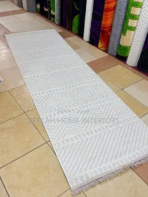 1.5m and 2.5m Cream Woolen Bedside Carpets