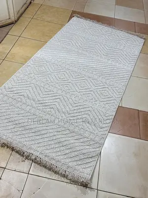 1.5m and 2.5m Cream Woolen Bedside Carpets
