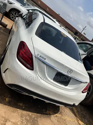 Mercedes-Benz C200 2017 White