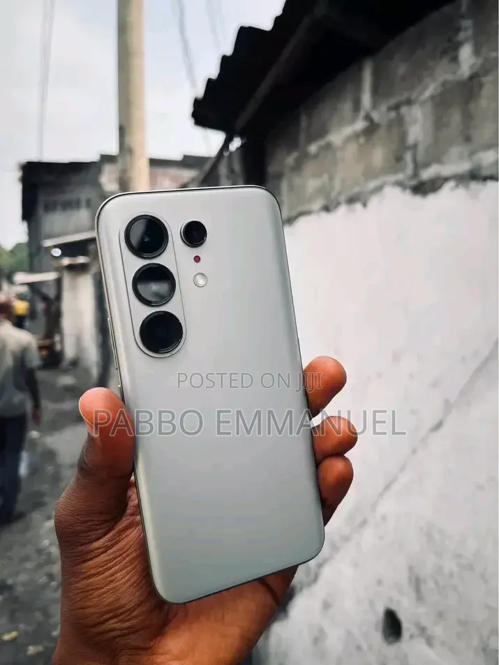 New Tecno Camon 50 Ultra 256 GB Gray