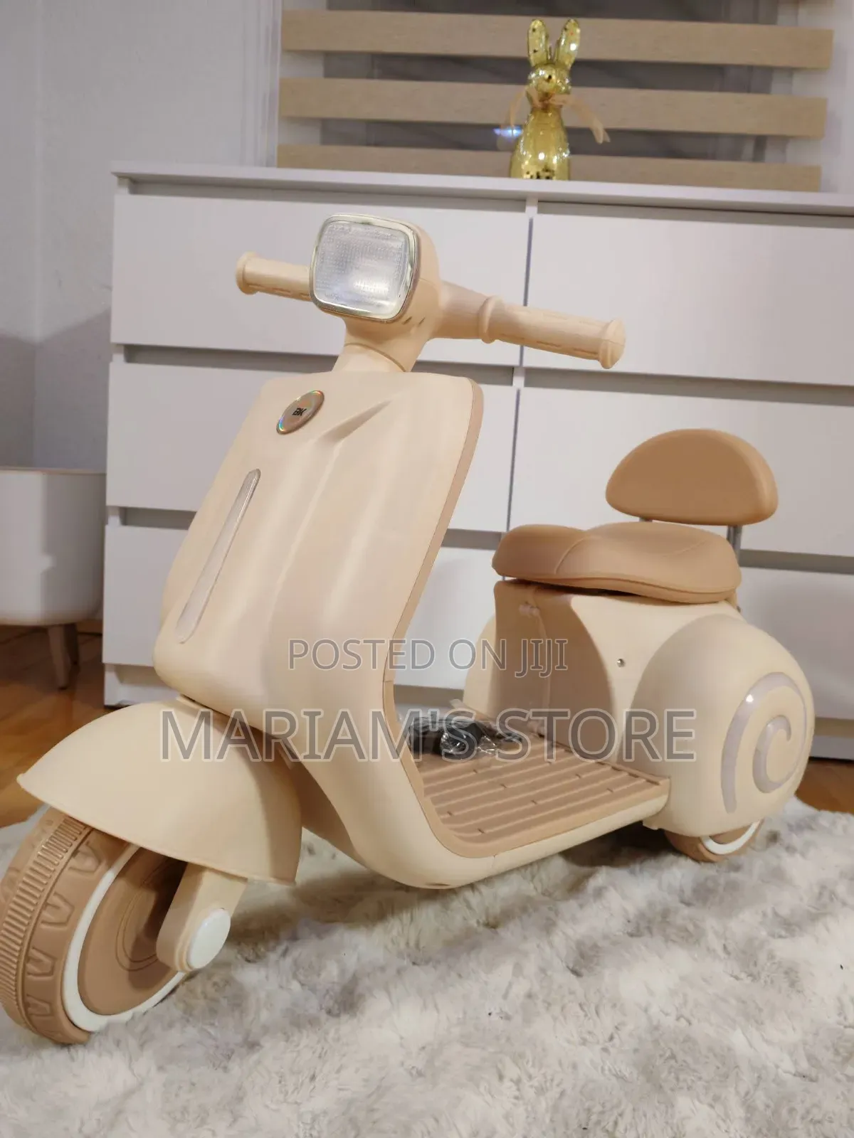 Kids' Electric Retro Ride-on Tricycle.