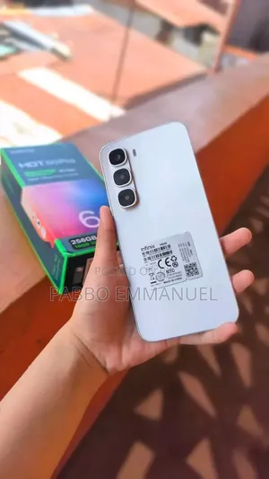 New Infinix Hot 60 Pro 256 GB Silver