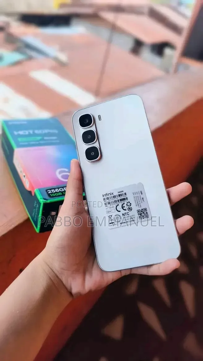 New Infinix Hot 60 Pro 256 GB Silver