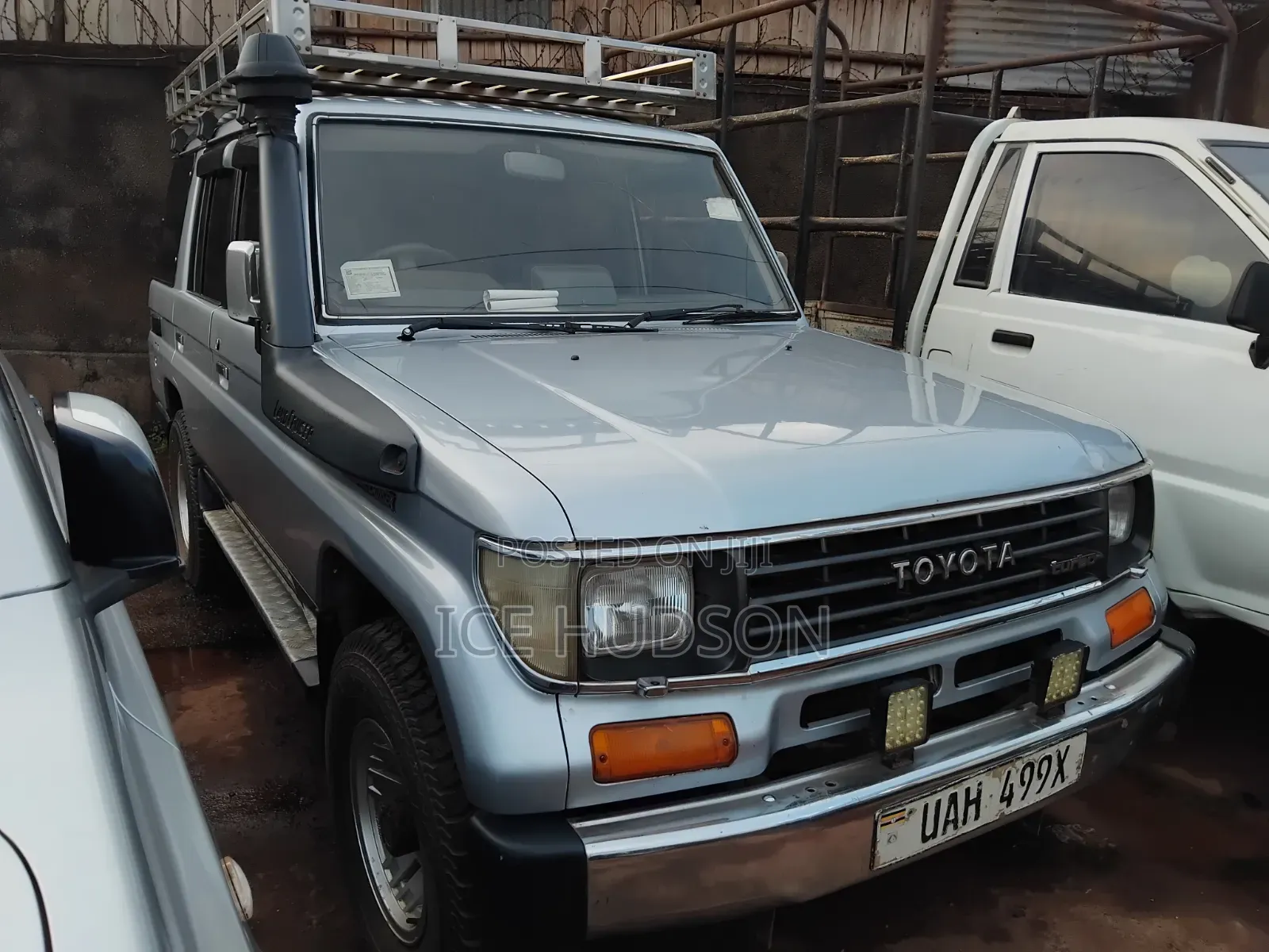 Toyota Land Cruiser Prado 1998 Gray