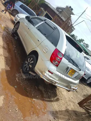 Toyota Nadia 2000 Silver