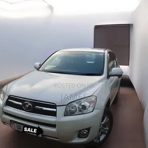 Toyota RAV4 2.5 4x4 2011 Pearl