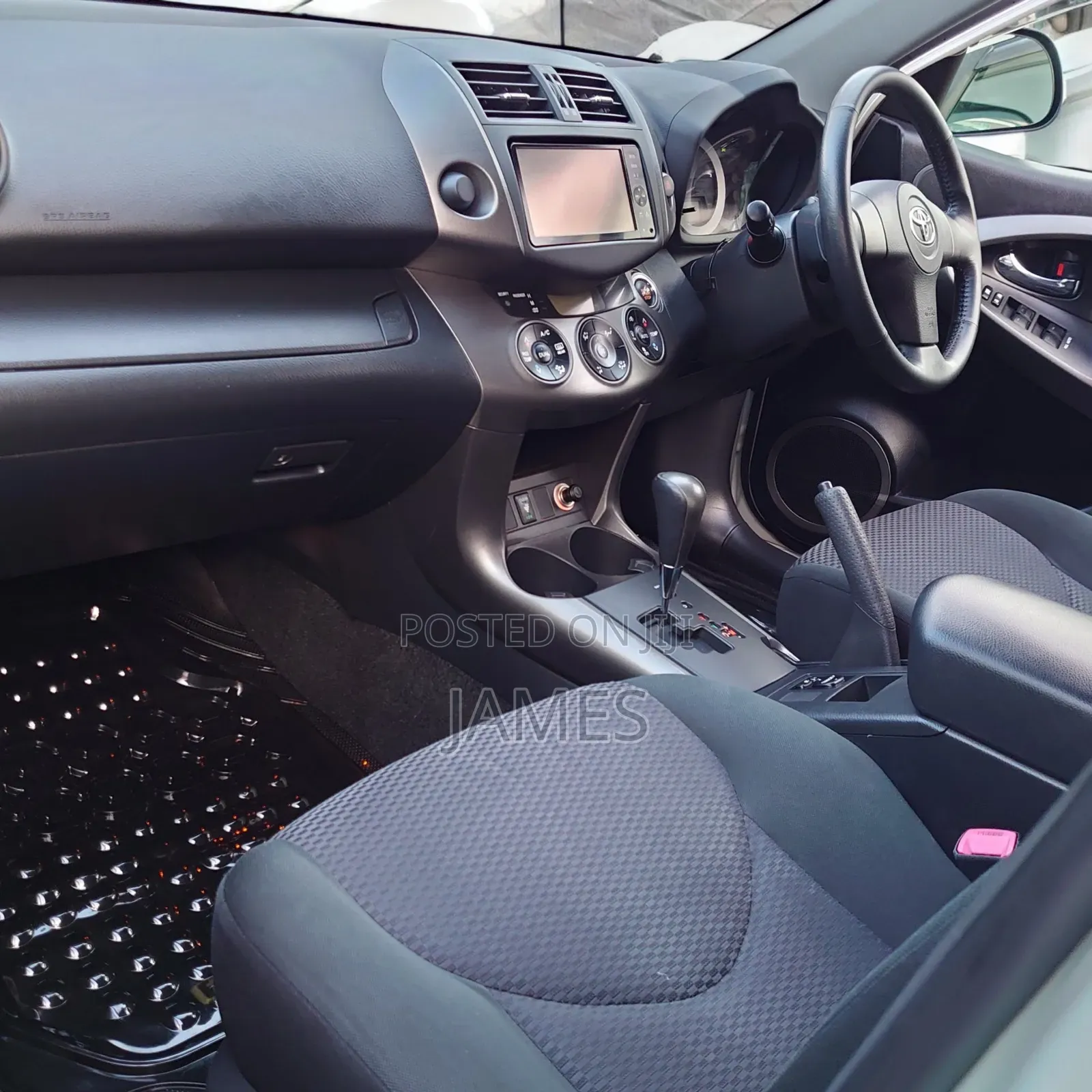Toyota RAV4 2.5 4x4 2011 Pearl