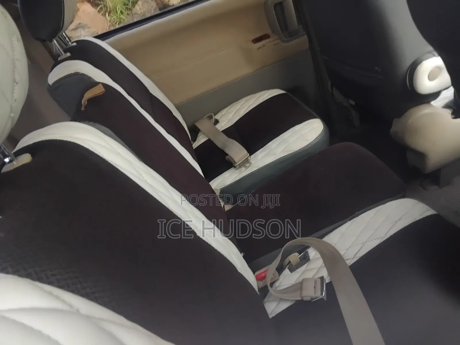 Toyota Noah 2006 Silver