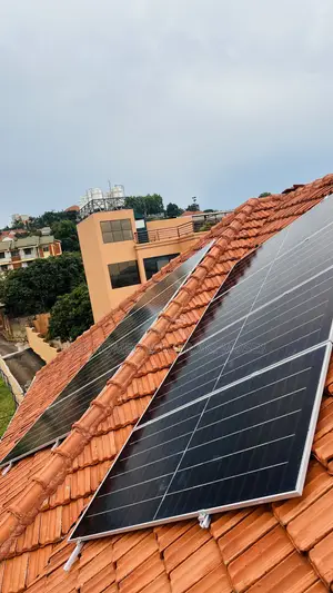 590w Mono Crystalline Solar Panels for Solar System Installation