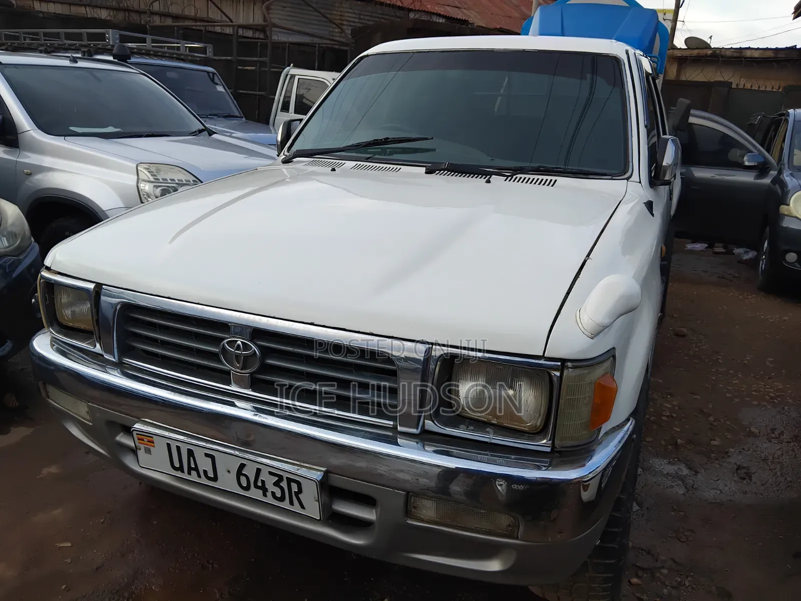 Toyota Hilux 1998 White