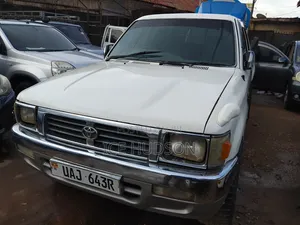 Toyota Hilux 1998 White