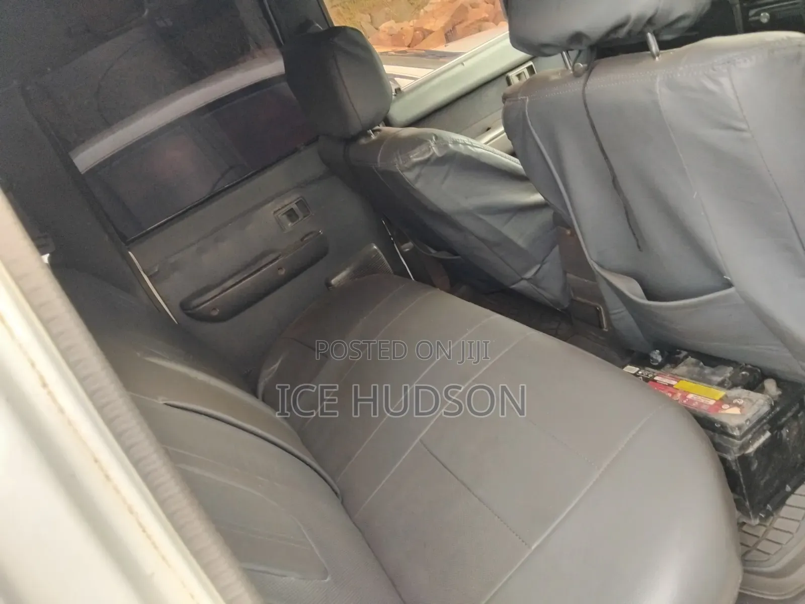 Toyota Hilux 1998 White
