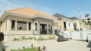 3bdrm Bungalow in Ssisa for sale