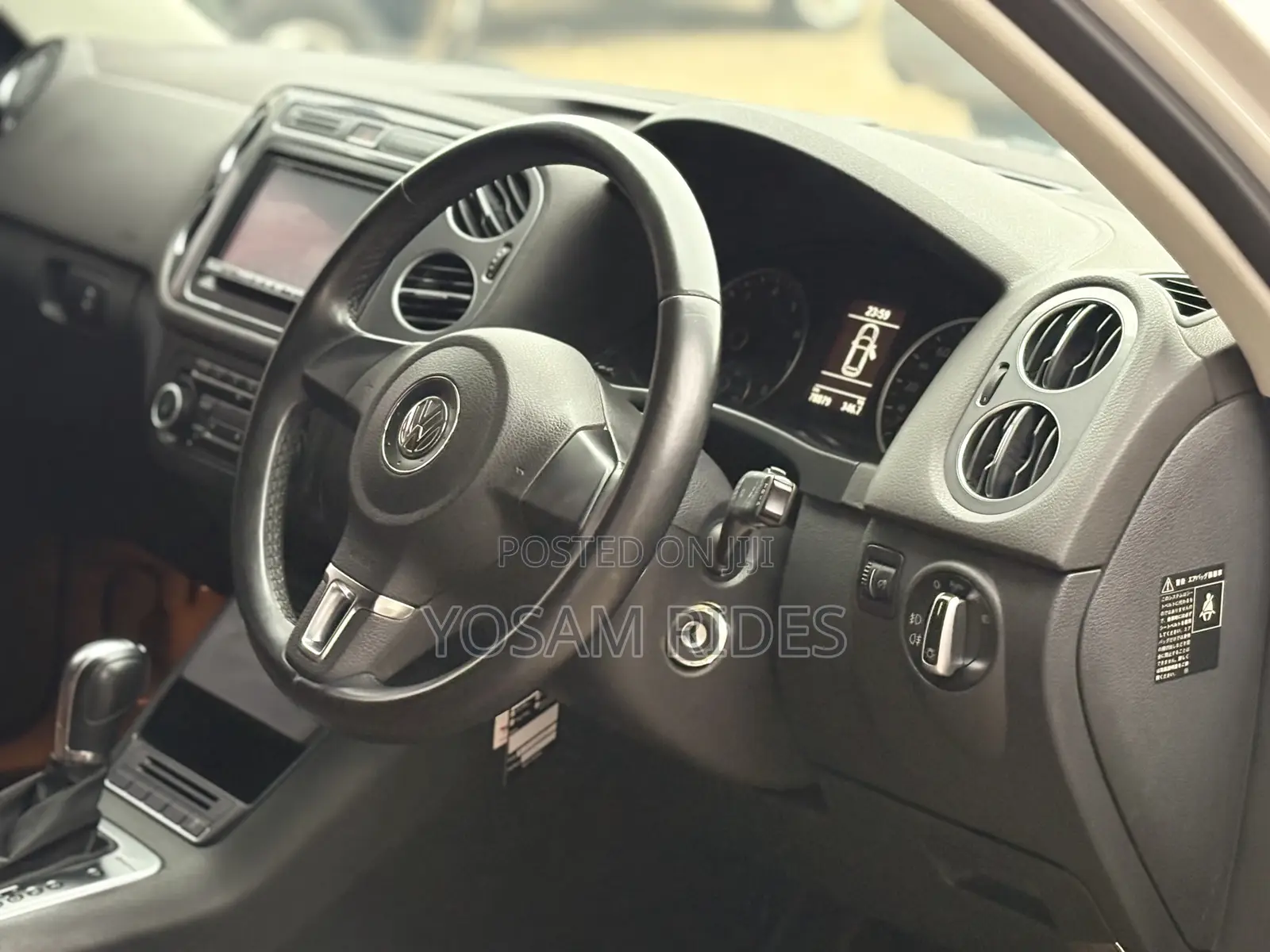 Volkswagen Tiguan R-Line 4dr SUV (2.0L 4cyl Turbo 6A) 2014 White