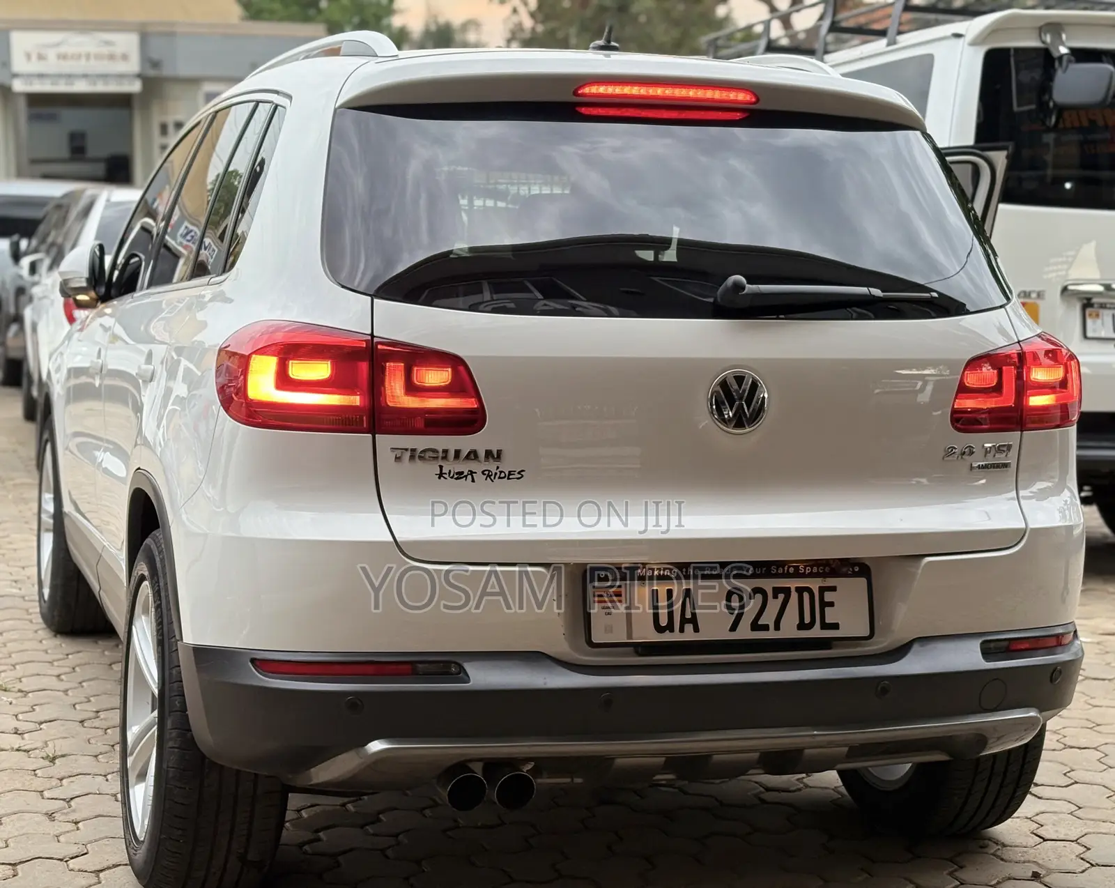 Volkswagen Tiguan R-Line 4dr SUV (2.0L 4cyl Turbo 6A) 2014 White