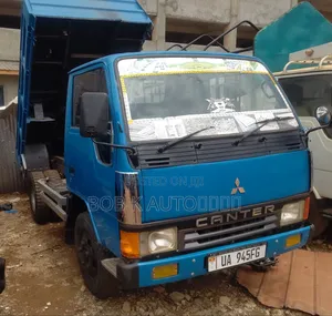 Canter Tipper