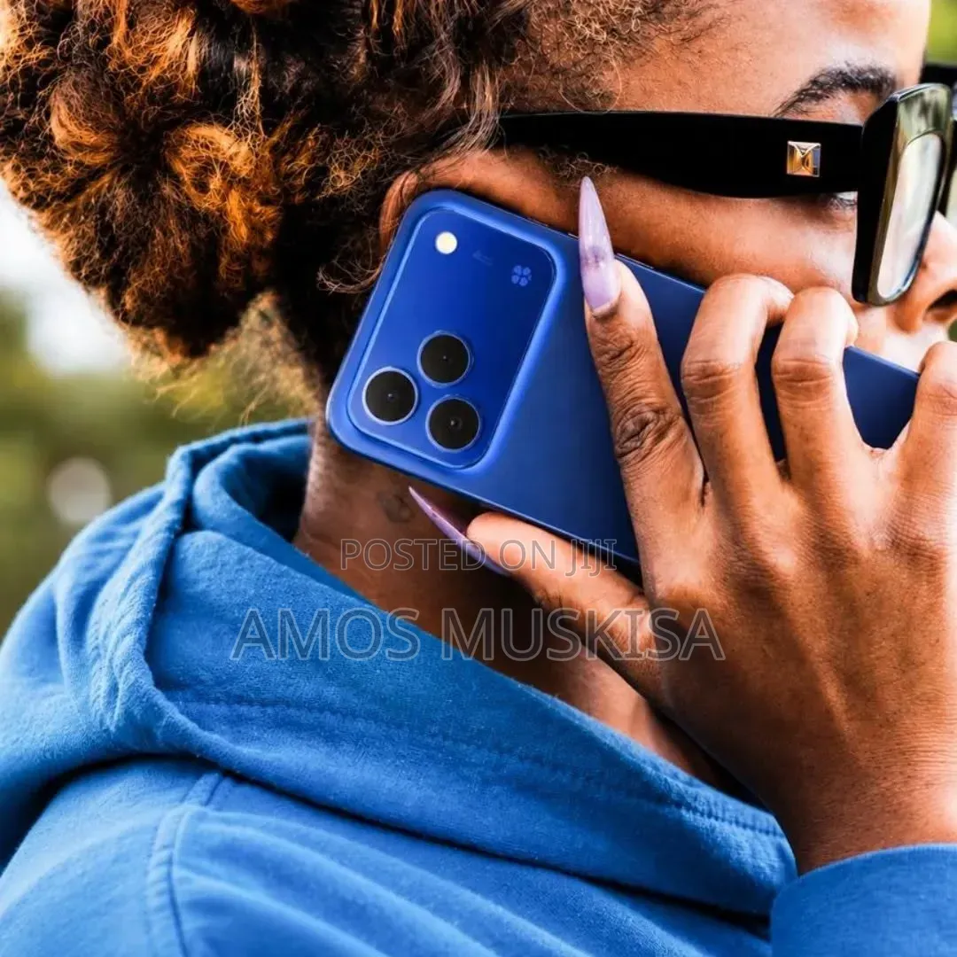 New Tecno Spark 50 128 GB Blue
