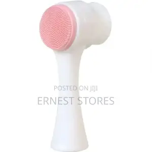 Facial Cleansing Brush