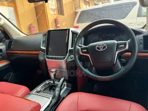 Toyota Land Cruiser Prado 2016 White
