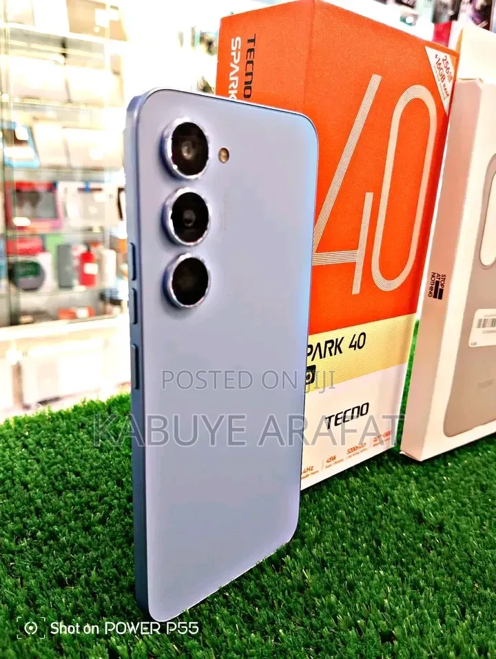 Tecno Spark 40 Pro 256 GB White