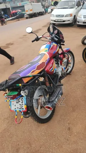 Bajaj CT 125X 2023 Red